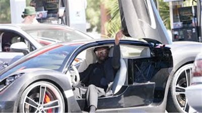 بالفيديو.. مزحة في قائد سيارة تنتهى بكارثة