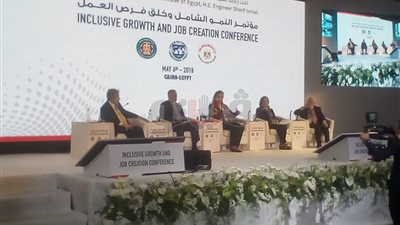 طارق عامر: إنشاء إدارة معنية بالتعامل مع التكنولوجيا المالية