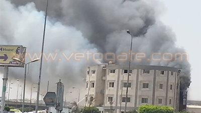 لجنة من وزارة الداخلية تفحص مصانع العبور للتأكد من التراخيص