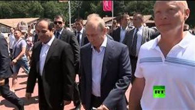 بالفيديو.. «السيسي» في جولة غير رسمية على سواحل البحر الأسود