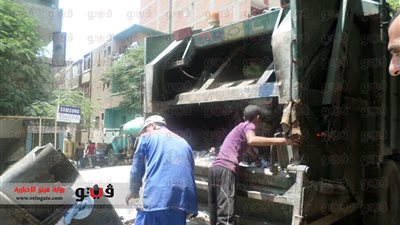 بالفيديو والصور.. زبالة 
