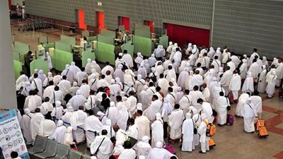 «مصر للطيران»: 14 % زيادة برحلات العمرة على العام الماضي