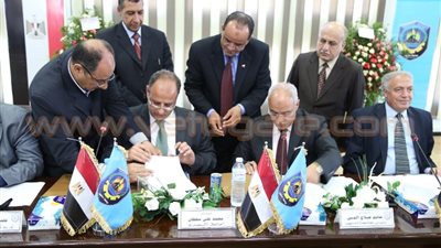 بالصور.. نقل ملكية أرض الاستاد الجديد إلى جامعة دمنهور