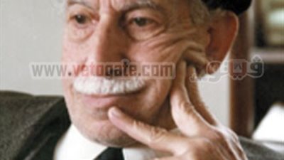 توفيق الحكيم : الشعب المصرى ليس جاهلا والحكمة فى دمه