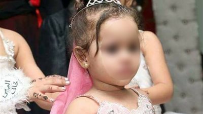 مصرع طفلة عمرها 4 سنوات سقطت من أعلى عقار في دمياط