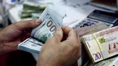 الجنيه يتماسك أمام اليورو والإسترليني والدولار يرتفع قرشا