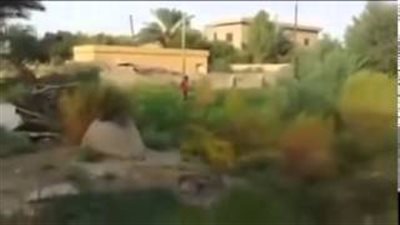 بالفيديو.. «داعش» يعدم شابا بــ «آر بي جي» في سوريا