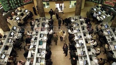 محلل: الاستقرار السياسى عزز ثقة الأجانب بالبورصة المصرية