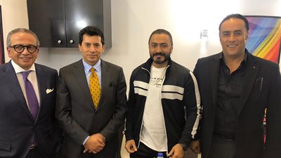 تامر حسني مفاجأة بريزنتيشن في حفل ختام أمم أفريقيا للشباب