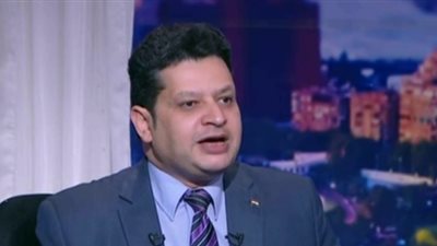 خبير اقتصادي يطالب الحكومة بوقف قرض صندوق النقد الدولي