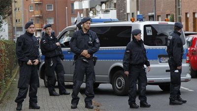 هجوم على عمدة ولاية ألمانية خلال احتفاله بفوزه في الانتخابات