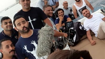 أحمد عز في كواليس «أبو عمر المصري» بالغردقة