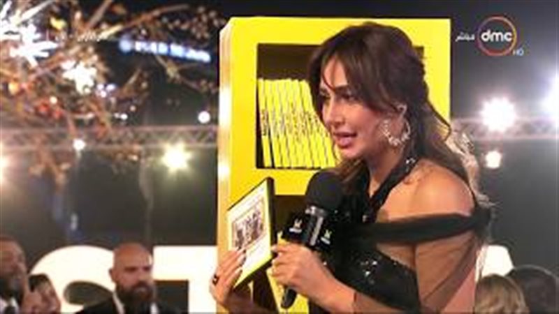  الفنانة حلا شيحة