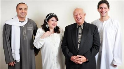 فرقة المصريين تطرب عشاقها بالساقية