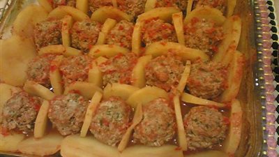 طريقة عمل صينية كفتة البطاطس باللحم المفروم من مطبخ  الشيف 