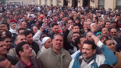 عمال «طنطا للكتان»: النقابة العامة للغزل والنسيج تخلت عنا