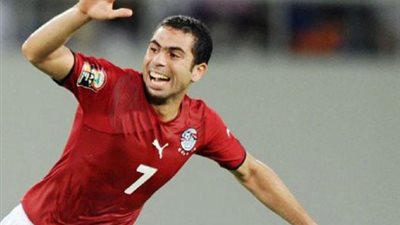 محاولات من رئيس الزمالك لإقناع «فتحي» باللعب للأبيض