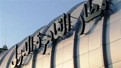 تكدس بمطار القاهرة تزامنًا مع بدء وصول «المعتمرين» والعاملين بالخارج