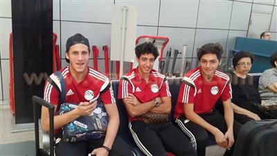 بالصور.. بعثة المنتخب الأوليمبي تطير إلى أوغندا