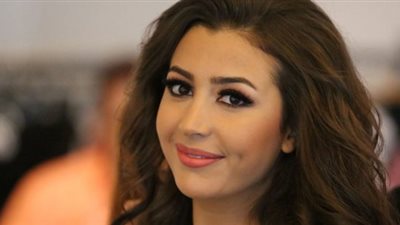 من القرية الفرعونية.. جنات تعلن موعد طرح ألبومها الجديد