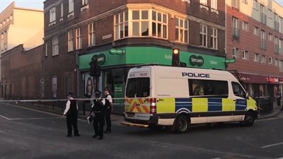 ظاهرة قتل الأطفال بالشوارع تثير الذعر في بريطانيا (فيديو)