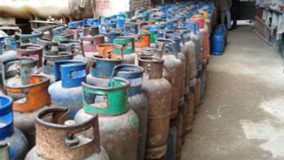 ضبط 60 أسطوانة بوتاجاز قبل تهريبها في شبرا الخيمة