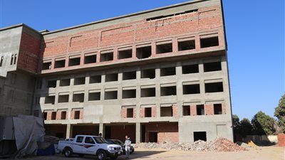 10 صور ترصد مراحل الانتهاء من مجمع مرور نجع حمادي