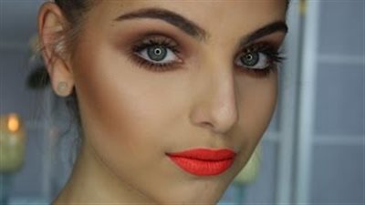 بالفيديو والصور.. الطريقة الصحيحة لإخفاء الهالات السوداء وعيوب البشرة