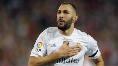 ريـال مدريد يبدأ مفاوضاته لتجديد عقد بنزيمة