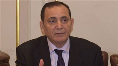 أحمد الزيني: توقعات بتراجع الأسعار مع دخول الشتاء