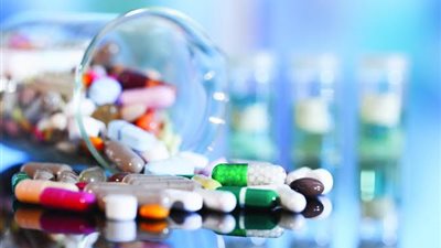 الحكومة: مدخلات صناعة الأدوية معفاة من ضريبة القيمة المضافة