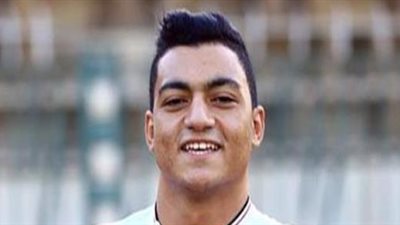 مهاجم طنطا يحتفل بغرف ملابس الزمالك ببرج العرب