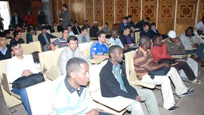 عودة الطلاب الماليزيين لاستكمال دراستهم بالأزهر