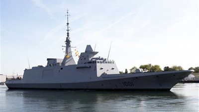 وصول الفرقاطة المصرية «فريم» قاعدة رأس التين البحرية