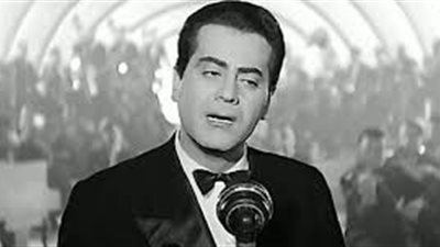 فريد الأطرش يغني ضد الخيانة والإرهاب