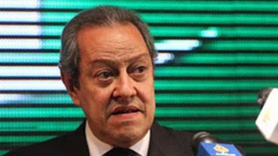 استمرار فرض رسم صادر على خامات تعدينية لمدة عام