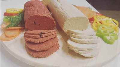 طريقة بسيطة لتحضير لانشون اللحمة في المنزل مع سالي فؤاد