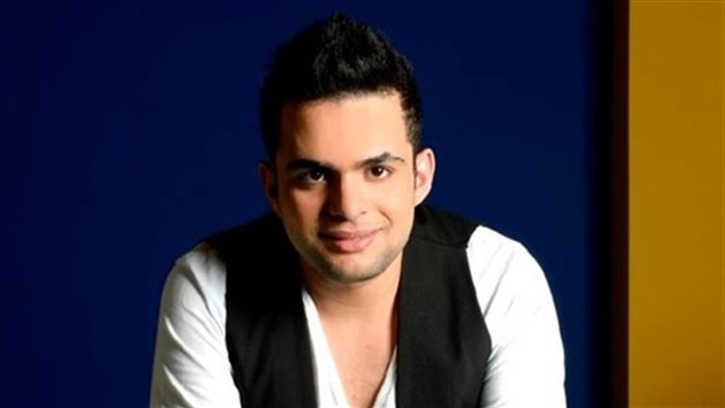  الفنان محمود محيي