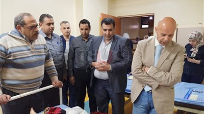 إصابة أسرة وكيل صحة السويس في حادث سير بالشرقية (صور)