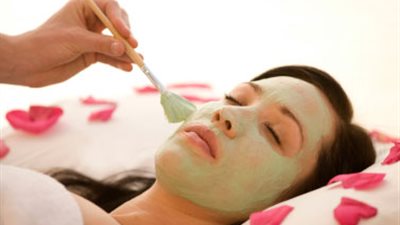 خلطة عجيبة من السكر والترمس لتفتيح بشرة الوجه