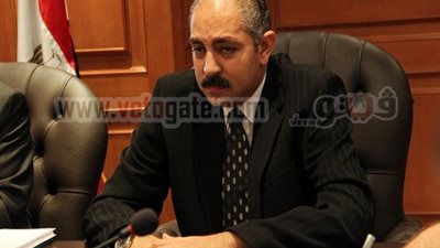 المحلة يطالب وزير الرياضة بعدم اللعب على برج العرب
