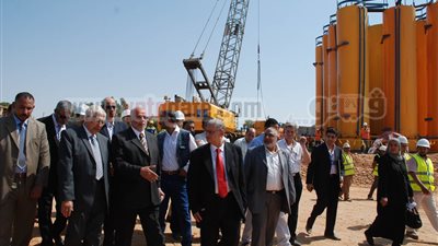 أسمنت أسيوط تورد الخرسانة الجاهزة لمشروع القناطر الجديدة