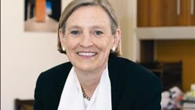 رئيسة الجامعة الأمريكية تصل القاهرة