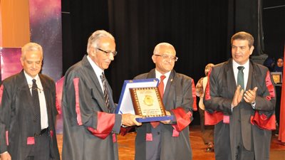 جامعة المنيا تحتفل بعيد العلم والوفاء السابع (صور)