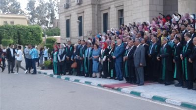 «آثار القاهرة» تقيم حفل تخريج دفعة 2017 بحضور وزير الآثار