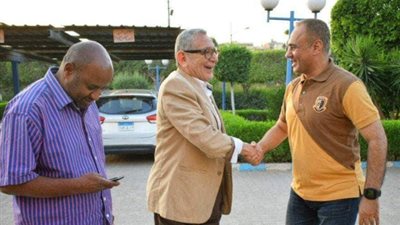 القيعي في نادي الشمس لحسم صفقة انتقال الجبالي للأهلي (صور)