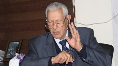 مكرم محمد أحمد: الاقتصاد المصري عبر عنق الزجاجة