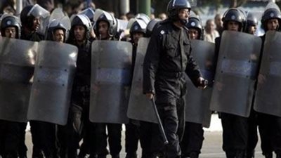 6 كمائن لتأمين شوارع السويس في ذكرى فض 