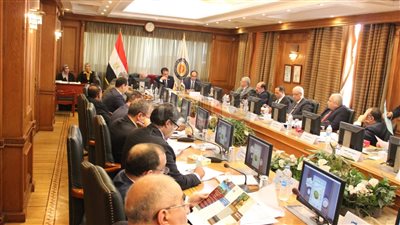 تفاصيل اجتماع المجلس الأعلى للجامعات برئاسة وزير التعليم العالي (صور)