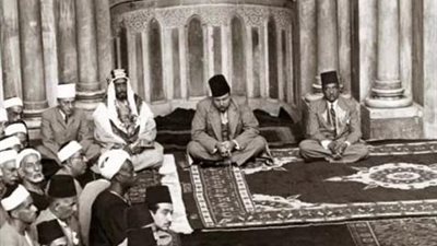 الملك فاروق يصلي الجمعة الأخيرة من رمضان مع كبار رجال الدولة